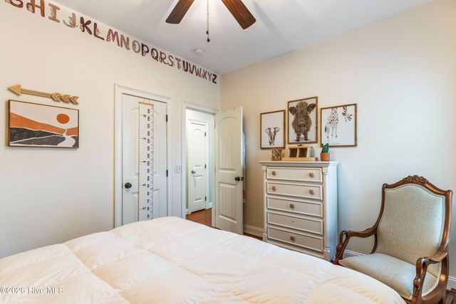 333 NE 55th Street, Oak Island, NC 28465