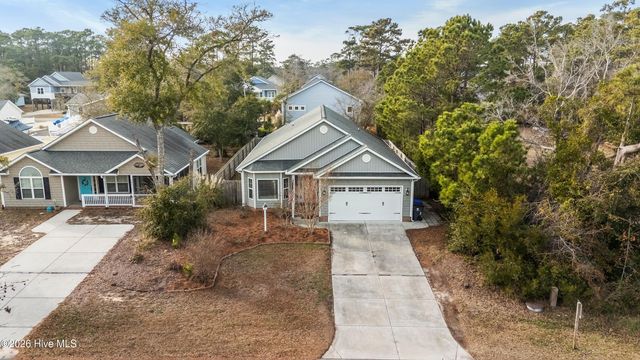 333 NE 55th Street, Oak Island, NC 28465