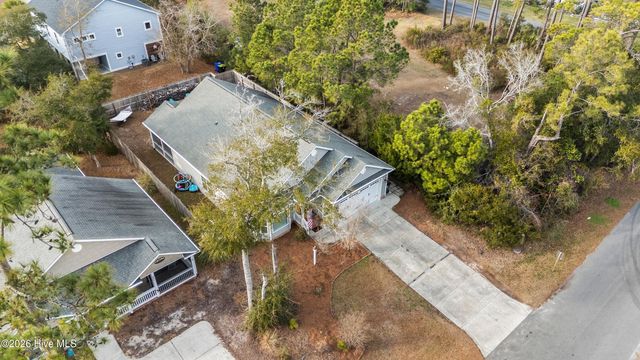 333 NE 55th Street, Oak Island, NC 28465