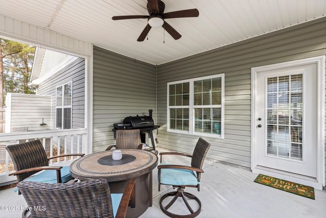 333 NE 55th Street, Oak Island, NC 28465