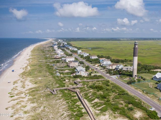 333 NE 55th Street, Oak Island, NC 28465