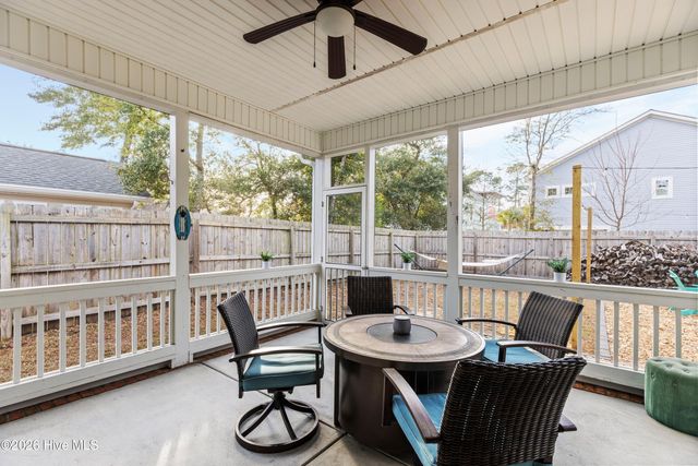 333 NE 55th Street, Oak Island, NC 28465