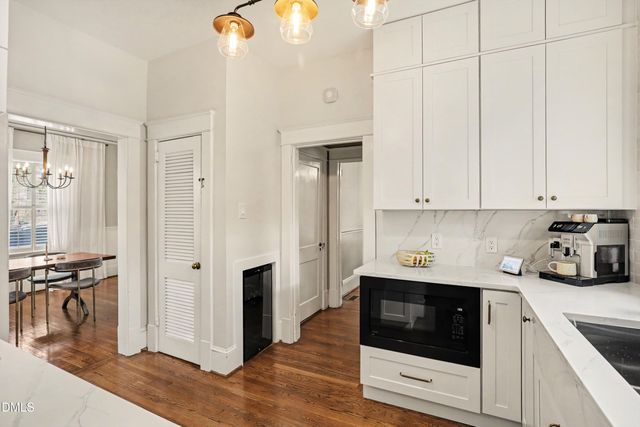1907 Glenwood Avenue, Raleigh, NC 27608