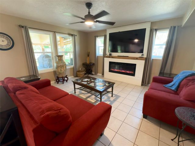 763 Mill Creek Acres Rd, Brookeland, TX 75931