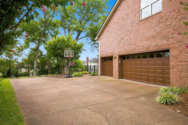 6017 Ridge Farm Pl, Brentwood, TN 37027