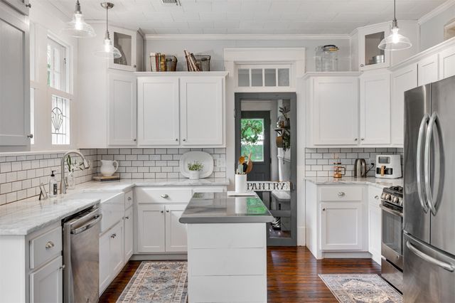 354 W Washington Street, Paris, TX 75460