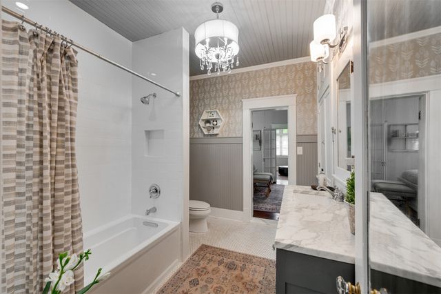 354 W Washington Street, Paris, TX 75460