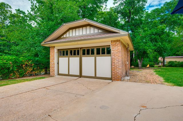 354 W Washington Street, Paris, TX 75460