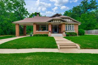 354 W Washington Street, Paris, TX 75460