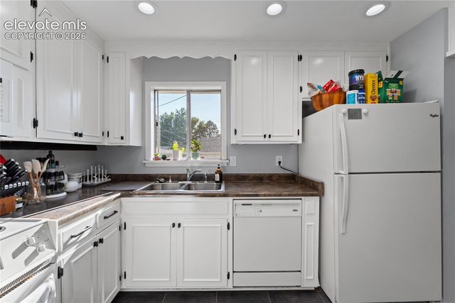 2932 Pennsylvania Avenue, Colorado Springs, CO 80907
