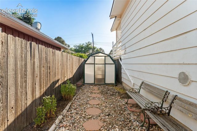 2932 Pennsylvania Avenue, Colorado Springs, CO 80907