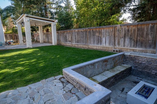 643 E Blue Ridge Road, Fresno, CA 93720