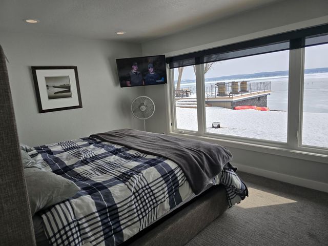 742 Shorewood Drive, Detroit Lakes, MN 56501