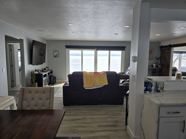 742 Shorewood Drive, Detroit Lakes, MN 56501