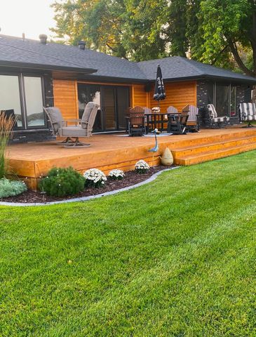 742 Shorewood Drive, Detroit Lakes, MN 56501