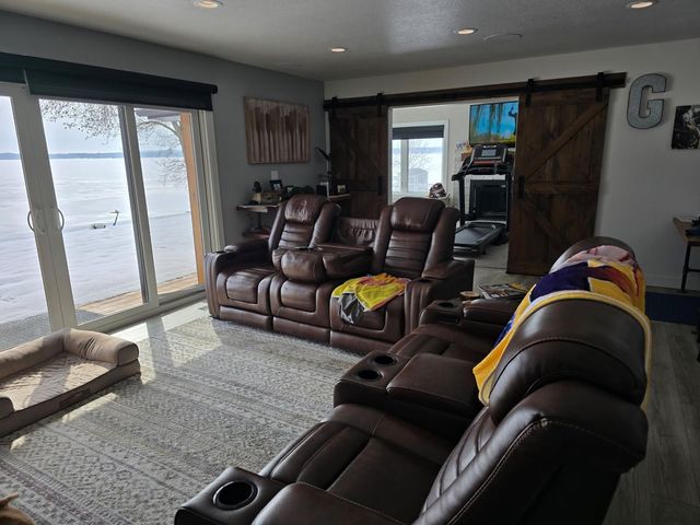 742 Shorewood Drive, Detroit Lakes, MN 56501