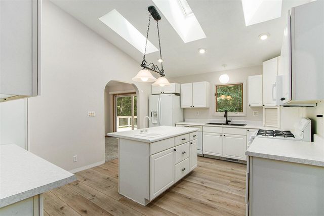 3537 Lake Ridge Lane, Allegan, MI 49010