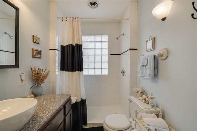 2749 NW 16th Street, Oklahoma City, OK 73107