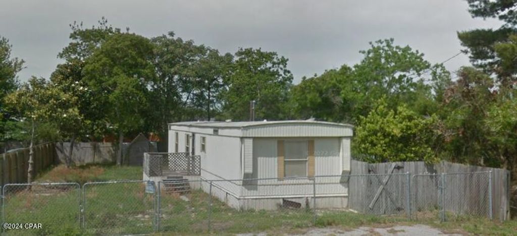 Image 2 of property listing at 331 Hibiscus Drive, Panama City Beach, FL 32413