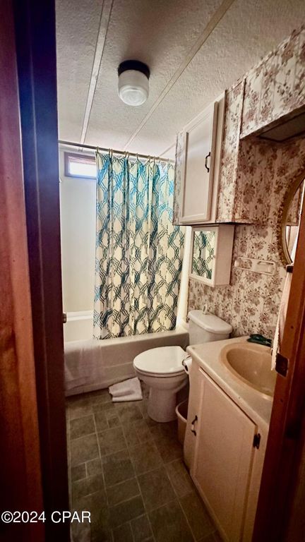 Image 7 of property listing at 331 Hibiscus Drive, Panama City Beach, FL 32413