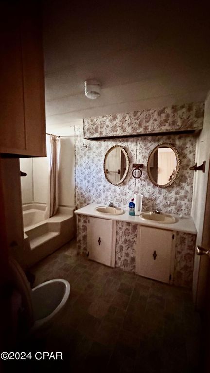 Image 9 of property listing at 331 Hibiscus Drive, Panama City Beach, FL 32413