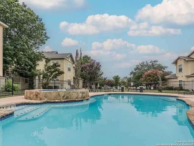 1000 Diamond Dr Apt 1301, Boerne, TX 78006