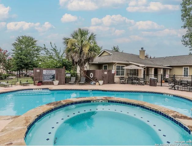 1000 Diamond Dr Apt 1301, Boerne, TX 78006