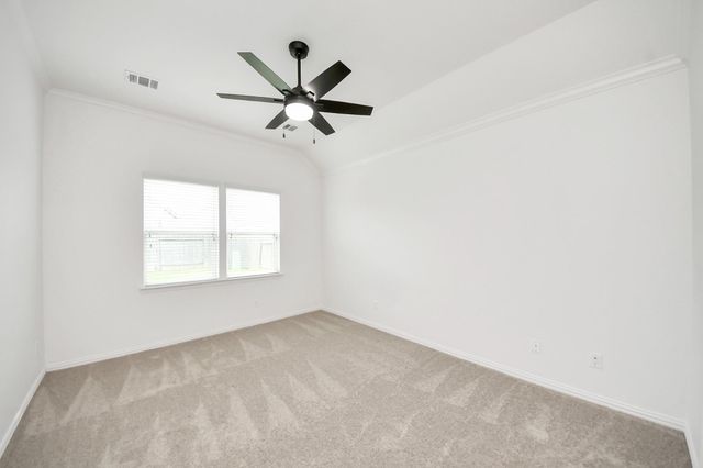 6527 Hunters Trace Lane, Baytown, TX 77521