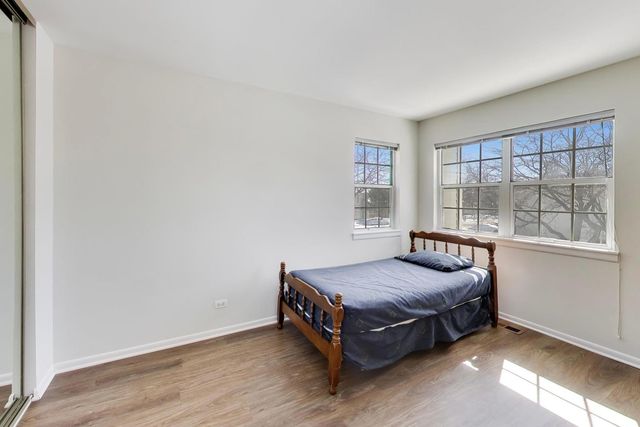 640 Sturnbridge Lane, Schaumburg, IL 60173