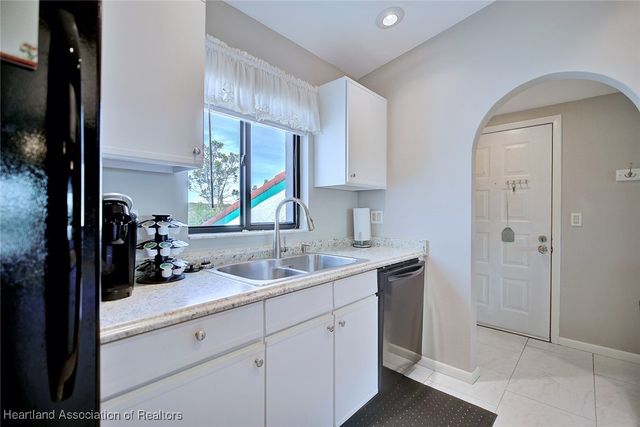 4801 Casablanca Circle E 23, Sebring, FL 33870