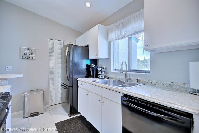 4801 Casablanca Circle E 23, Sebring, FL 33870