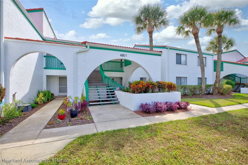 4801 Casablanca Circle E 23, Sebring, FL 33870