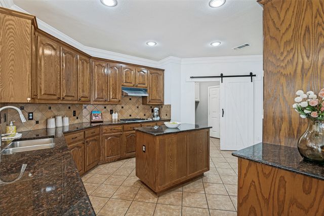 3127 S Camino Lagos, Grand Prairie, TX 75054