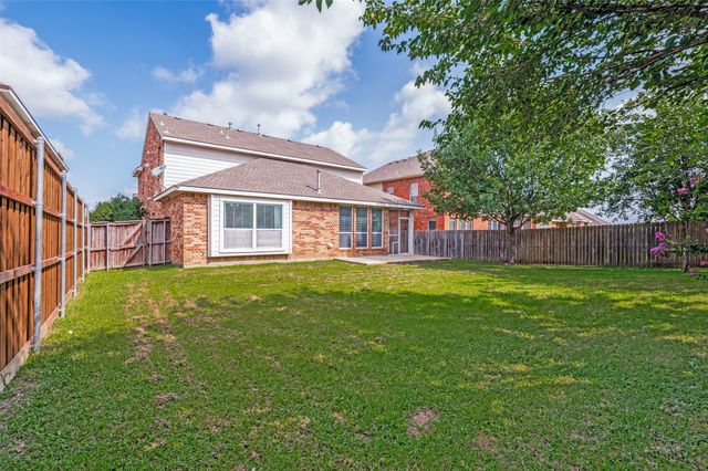 3127 S Camino Lagos, Grand Prairie, TX 75054