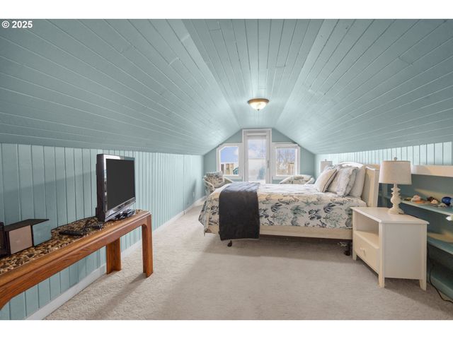 25 Ne CLARKE St, Depoe Bay, OR 97341