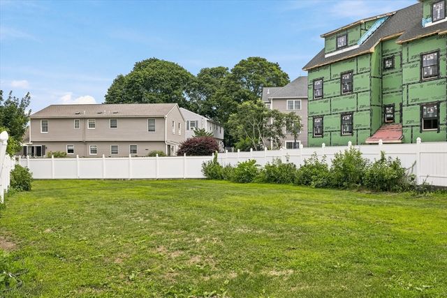 38 Eastman Ave, Swampscott, MA 01907