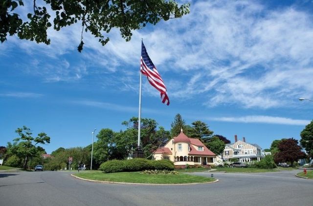 38 Eastman Ave, Swampscott, MA 01907
