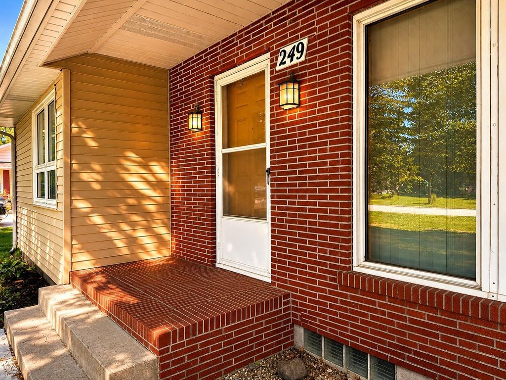 249 SW 3rd Street, Ogden, IA 50212