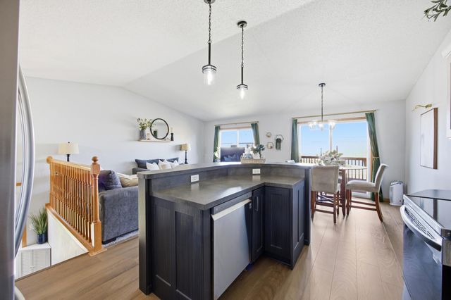 1054 42nd Avenue W, West Fargo, ND 58078