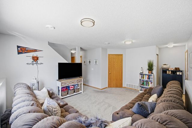 1054 42nd Avenue W, West Fargo, ND 58078