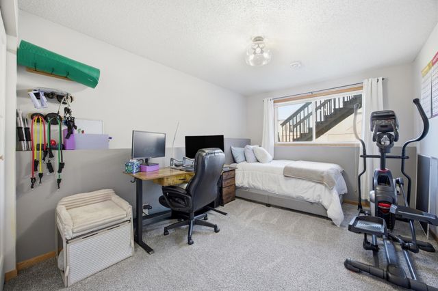 1054 42nd Avenue W, West Fargo, ND 58078