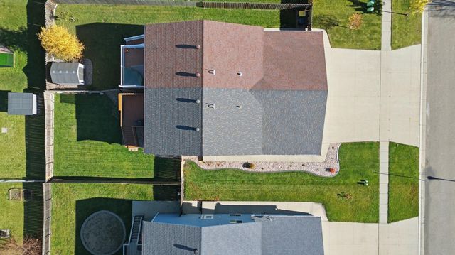 1054 42nd Avenue W, West Fargo, ND 58078