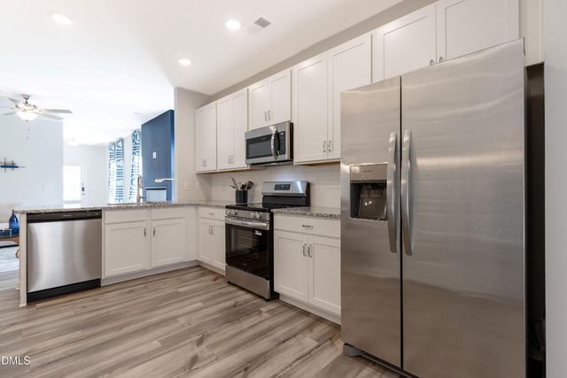 236 Courtside Drive, Dunn, NC 28334