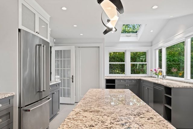 308 South Road, Chilmark, MA 02535