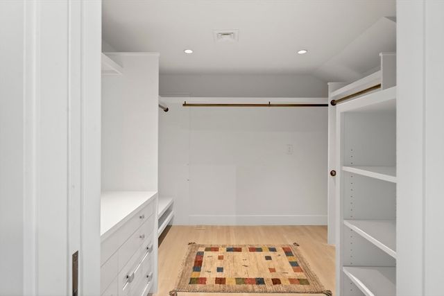 308 South Road, Chilmark, MA 02535