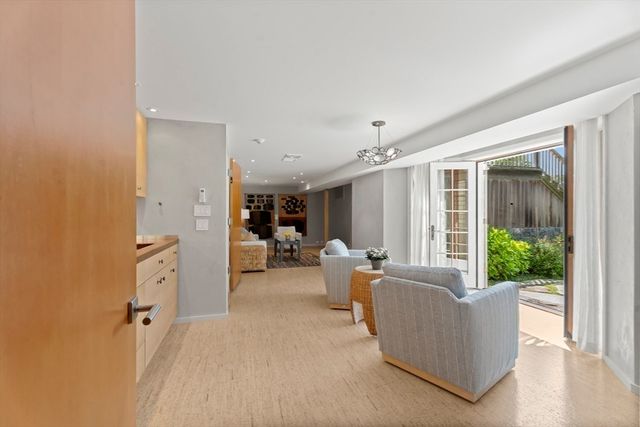 308 South Road, Chilmark, MA 02535