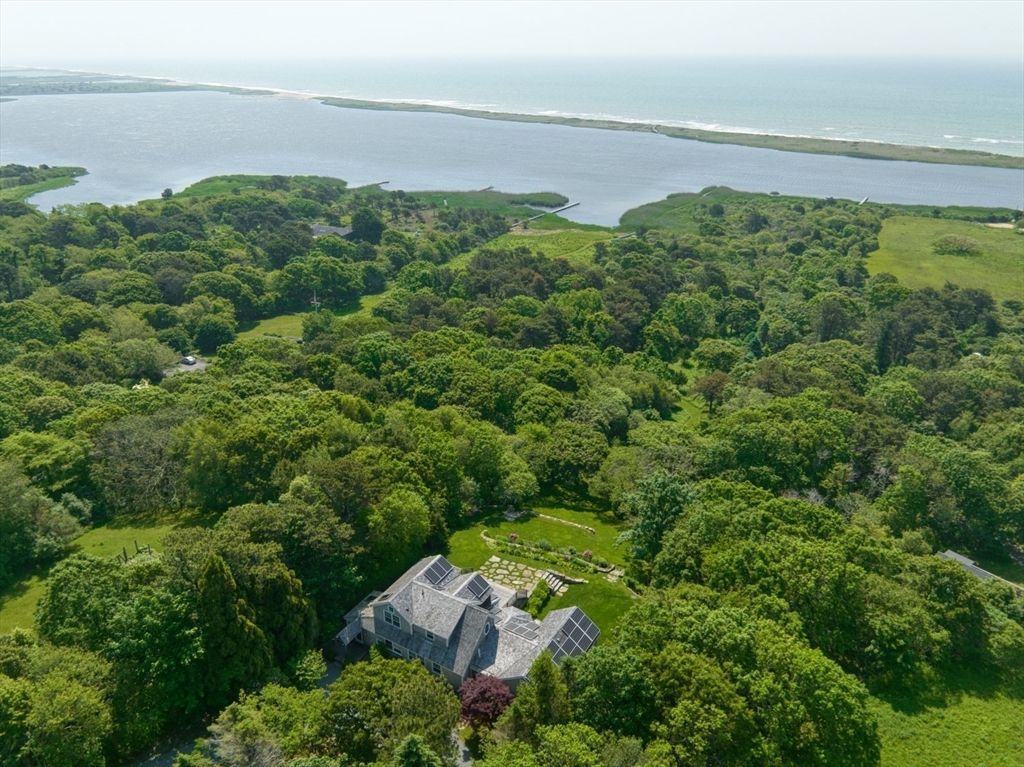 308 South Road, Chilmark, MA 02535