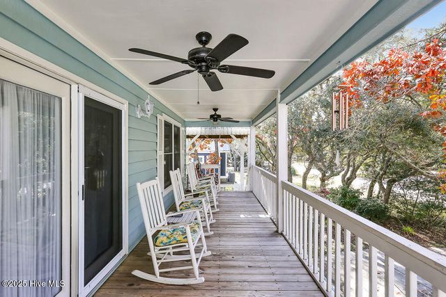 302 SE 79th Street, Oak Island, NC 28465