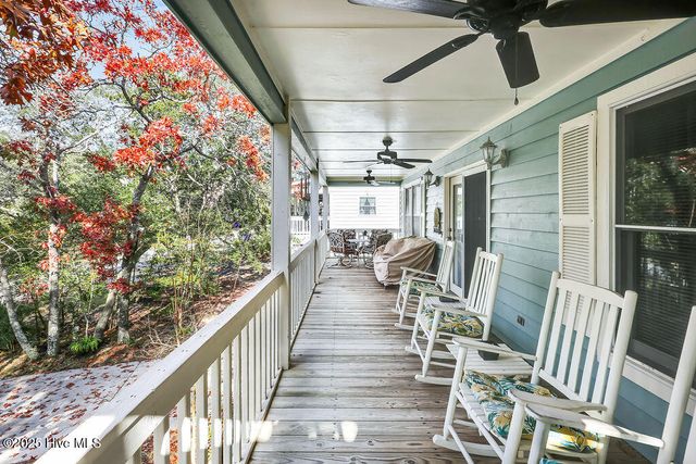 302 SE 79th Street, Oak Island, NC 28465