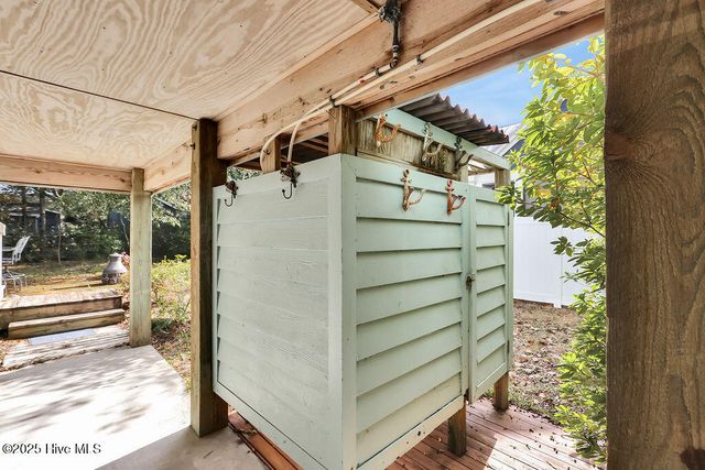 302 SE 79th Street, Oak Island, NC 28465